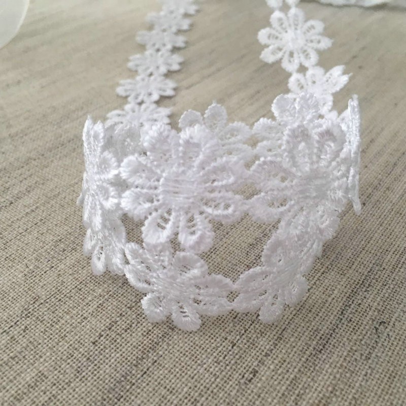 2018 Hot Sale Embroidery Trimming TC Lace for Woman Dress